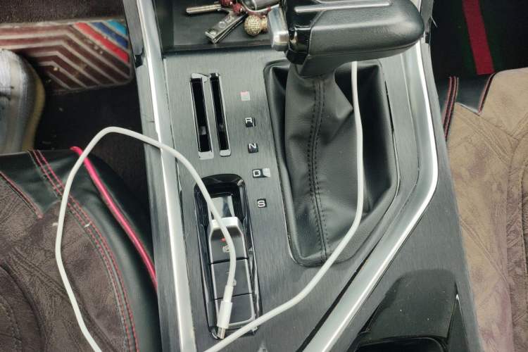 Used Wuling Asta 2021 1.5T CVT Starlight Edition Gear Lever