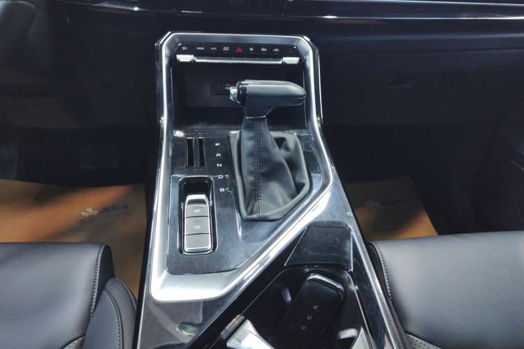 Used Wuling Asta 2021 1.5T CVT Starlight Edition Gear Lever