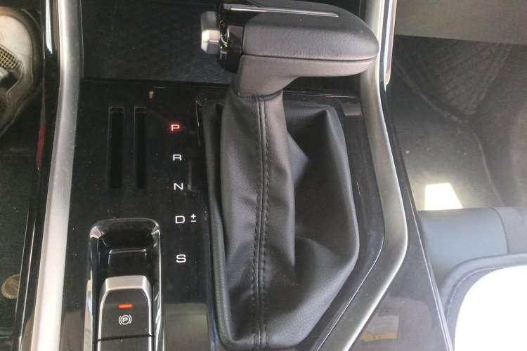 Used Wuling Asta 2021 1.5T CVT Starlight Edition Gear Lever
