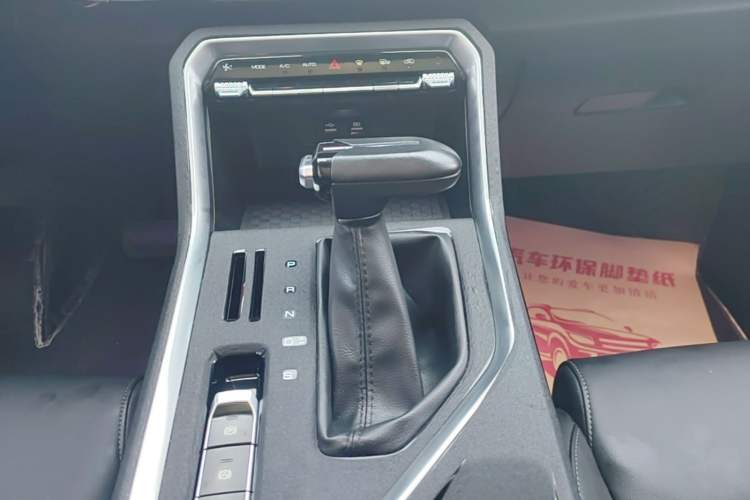 Used Wuling Asta 2021 1.5T CVT Star曜 Edition Gear Lever