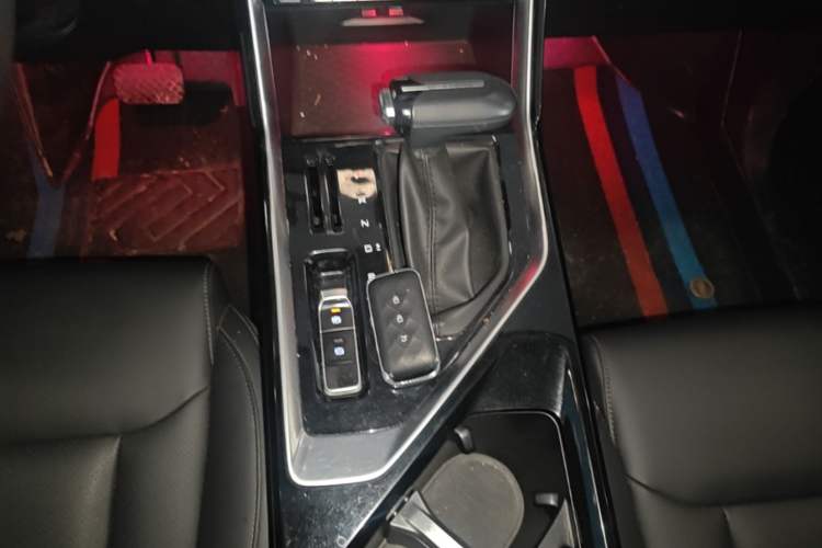 Used Wuling Asta 2021 1.5T CVT Star曜 Edition Gear Lever