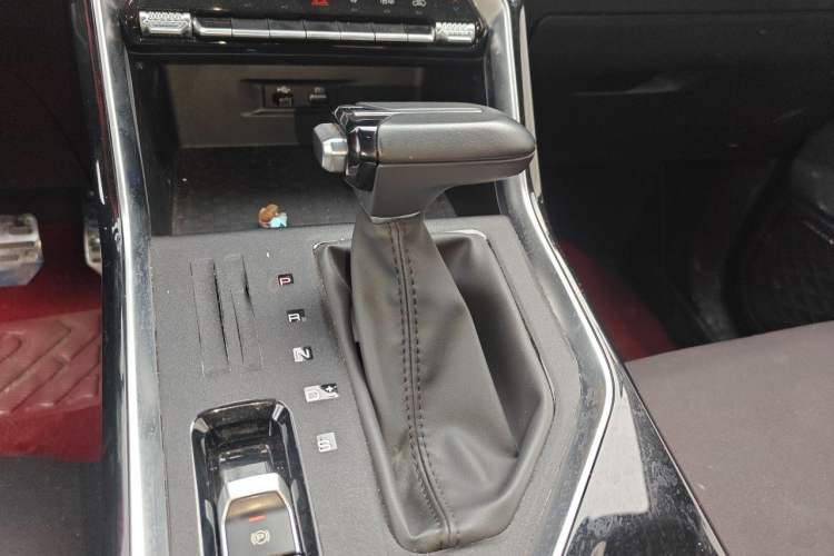 Used Wuling Asta 2021 1.5T CVT Star曜 Edition Gear Lever
