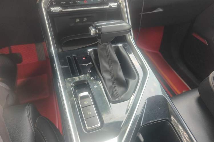 Used Wuling Asta 2021 1.5T CVT Star曜 Edition Gear Lever