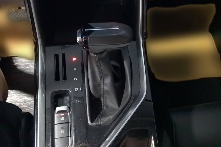 Used Wuling Asta 2021 1.5T CVT Starlight Edition Gear Lever