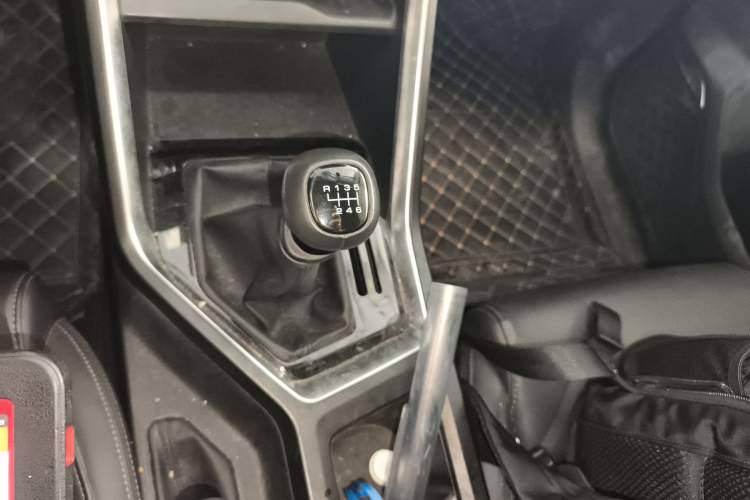 Used Wuling Asta 2021 1.5T Manual Starlight Edition Gear Lever