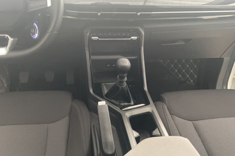 Used Wuling Asta 2021 1.5T Manual Xingyue Edition Gear Lever