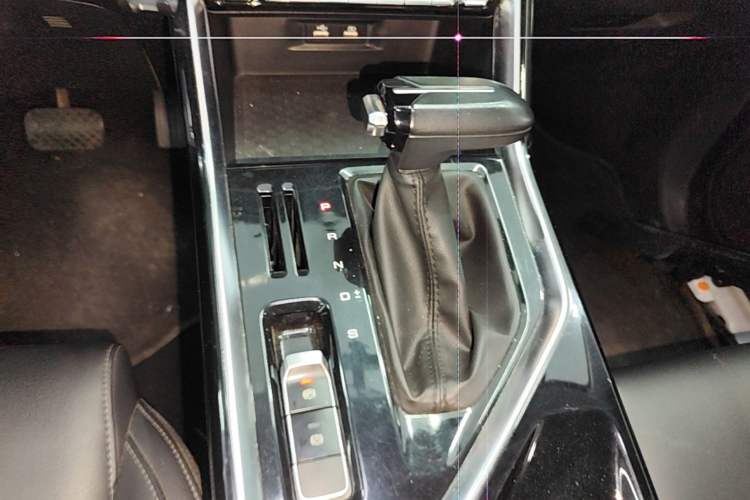 Used Wuling Asta 2021 1.5T CVT Starlight Edition Gear Lever
