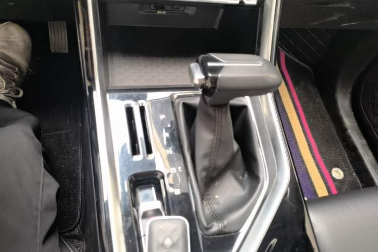 Used Wuling Asta 2021 1.5T CVT Starlight Edition Gear Lever