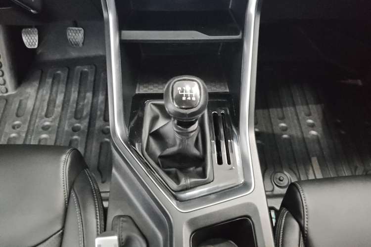 Used Wuling Asta 2021 1.5T Manual Starlight Edition Gear Lever