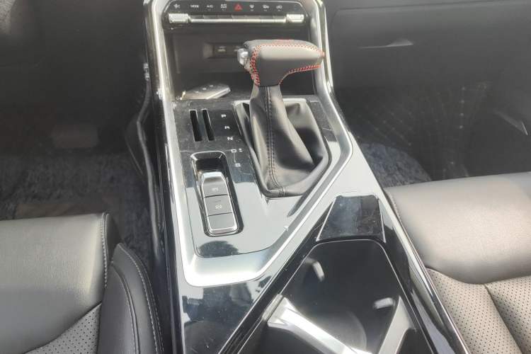Used Wuling Asta 2021 1.5T CVT Starlight Edition Gear Lever