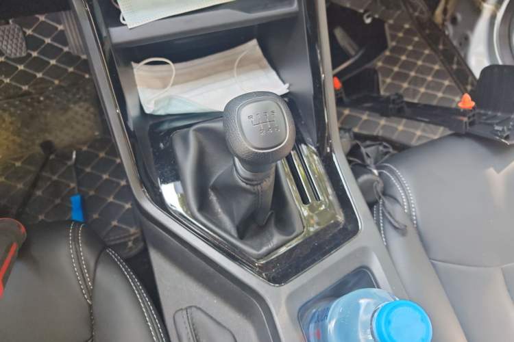 Used Wuling Asta 2021 1.5T Manual Xingyue Edition Gear Lever