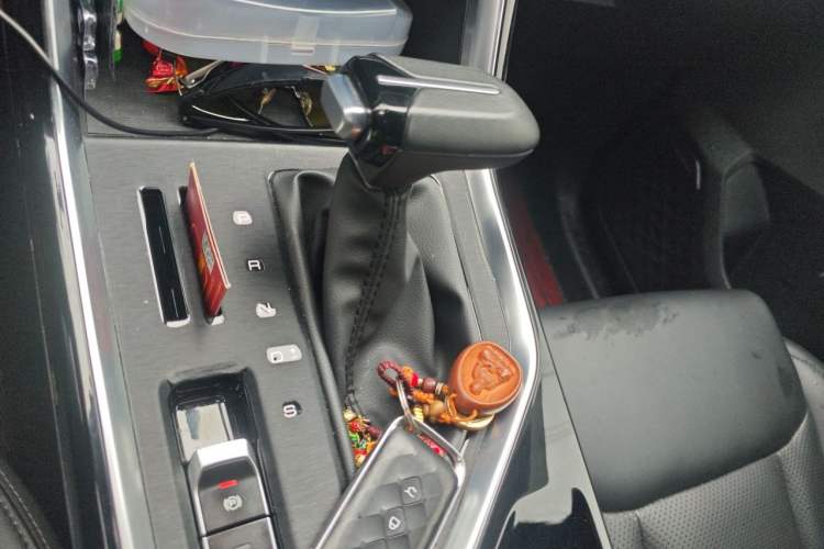 Used Wuling Asta 2021 1.5T CVT Starlight Edition Gear Lever