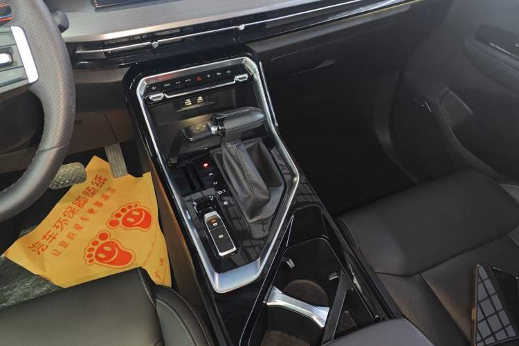 Used Wuling Asta 2021 1.5T CVT Star曜 Edition Gear Lever