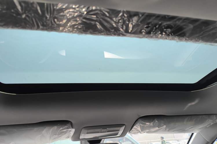 Used Wuling Asta 2021 1.5T CVT Starlight Edition Headliner