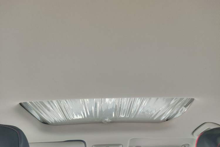 Used Wuling Asta 2021 1.5T CVT Starlight Edition Headliner
