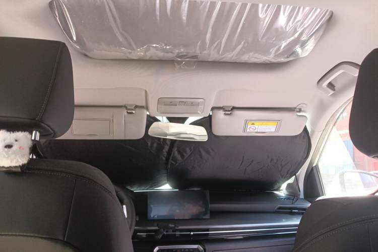 Used Wuling Asta 2021 1.5T CVT Starlight Edition Headliner