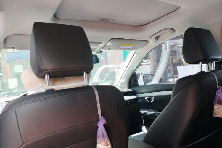 Used Wuling Asta 2021 1.5T CVT Starlight Edition Headliner