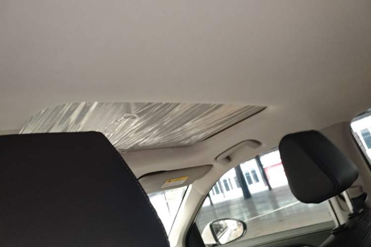 Used Wuling Asta 2021 1.5T CVT Starlight Edition Headliner