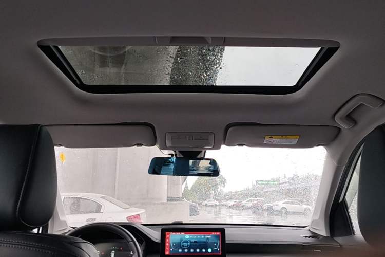 Used Wuling Asta 2021 1.5T CVT Starlight Edition Headliner