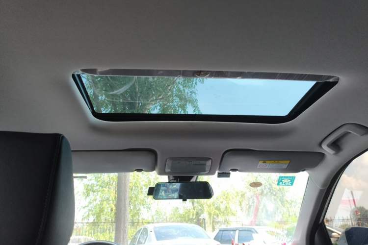 Used Wuling Asta 2021 1.5T CVT Starlight Edition Headliner