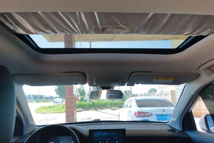 Used Wuling Asta 2021 1.5T CVT Starlight Edition Headliner
