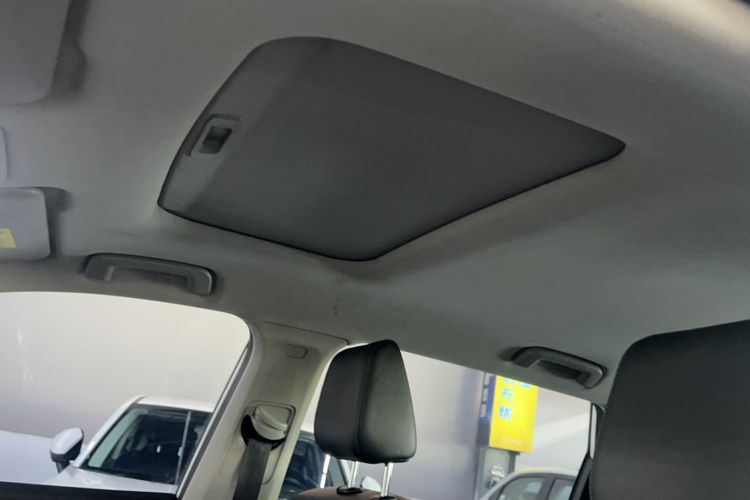 Used Wuling Asta 2021 1.5T CVT Starlight Edition Headliner