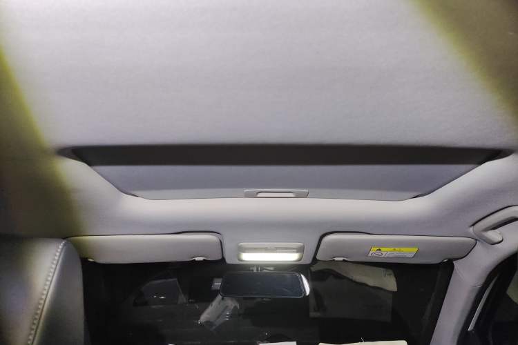 Used Wuling Asta 2021 1.5T CVT Starlight Edition Headliner