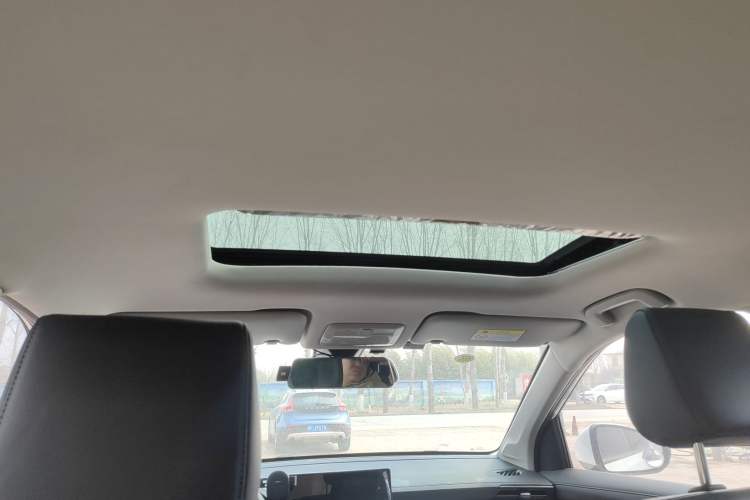 Used Wuling Asta 2021 1.5T CVT Starlight Edition Headliner