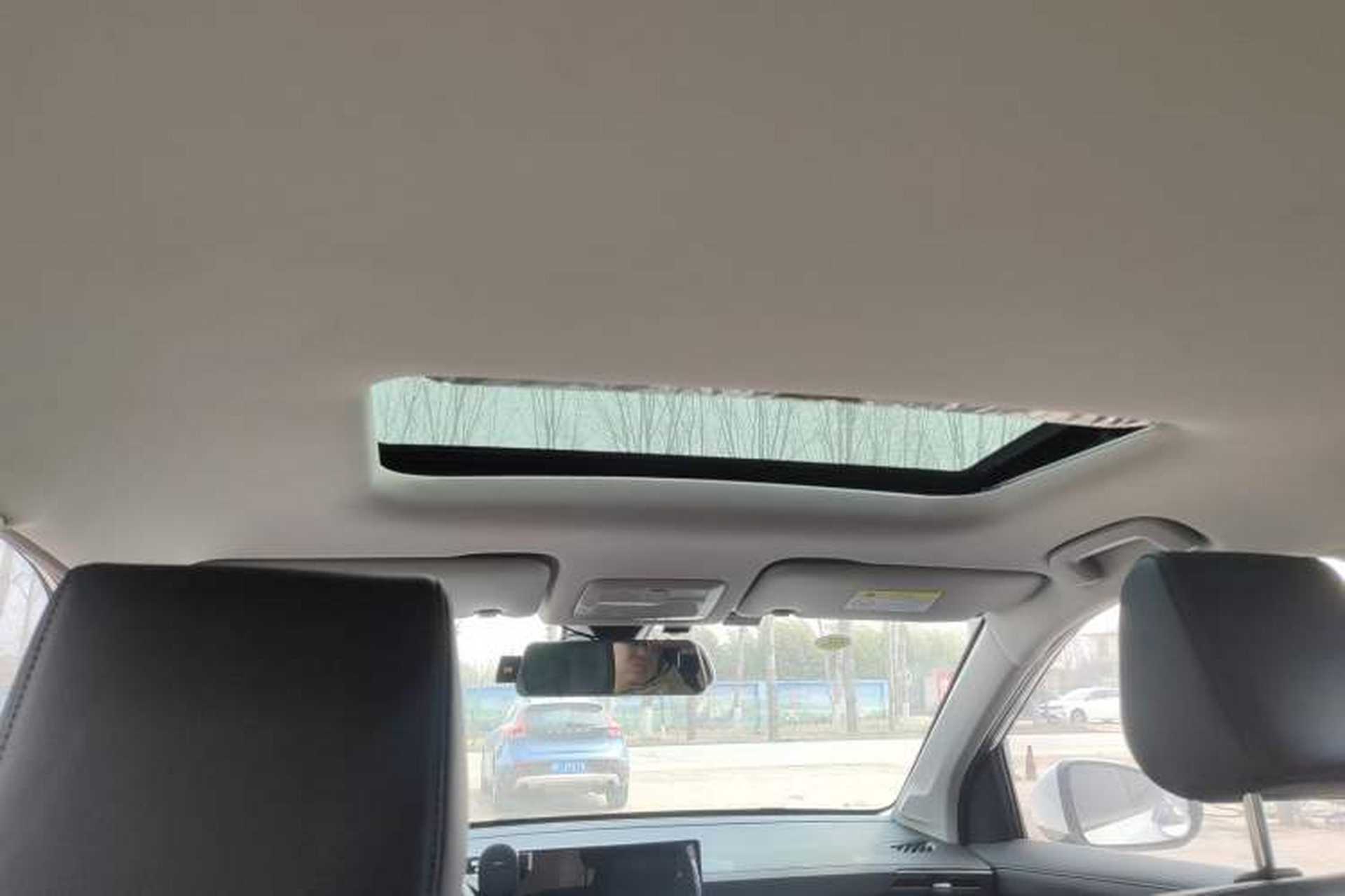 Used Wuling Asta 2021 1.5T CVT Starlight Edition Headliner