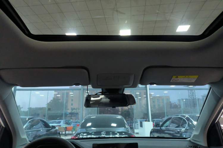 Used Wuling Asta 2021 1.5T CVT Starlight Edition Headliner