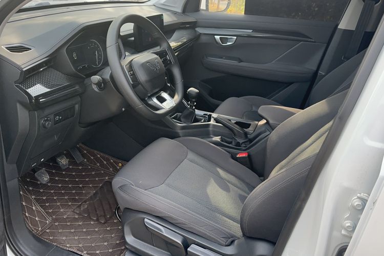 Used Wuling Asta 2021 1.5T Manual Xingyue Edition Interior 1