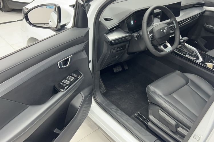 Used Wuling Asta 2021 1.5T CVT Starlight Edition Interior 2