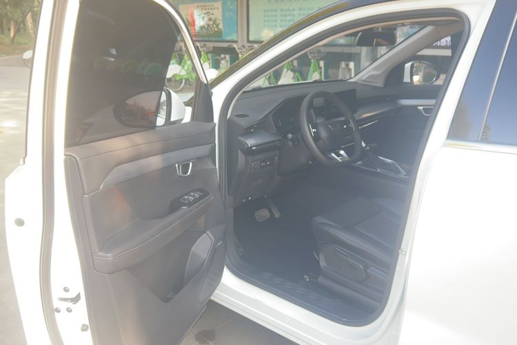 Used Wuling Asta 2021 1.5T CVT Starlight Edition Interior 2