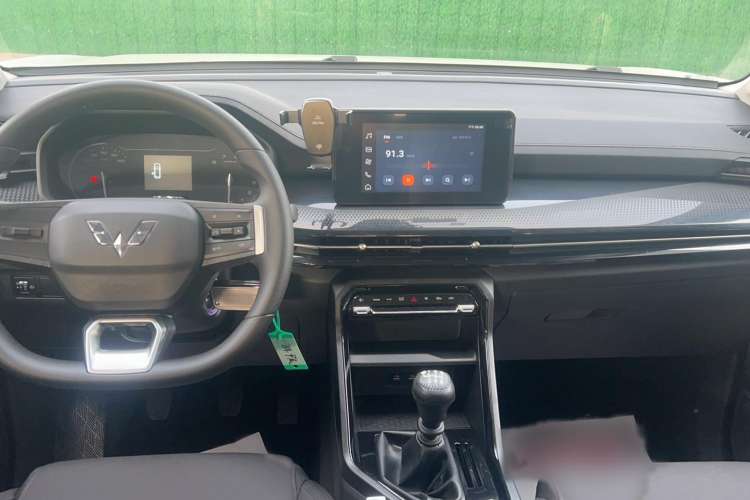 Used Wuling Asta 2021 1.5T Manual Xingyue Edition Interior 3
