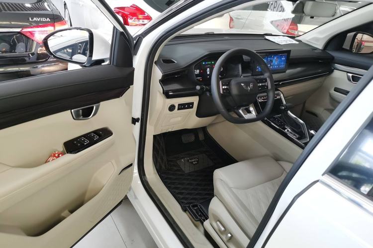 Used Wuling Asta 2021 1.5T CVT Star曜 Edition Interior 3