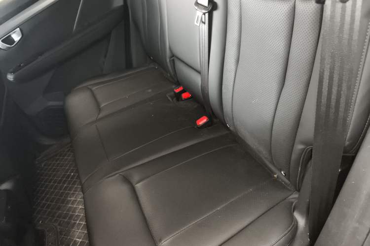 Used Wuling Asta 2021 1.5T Manual Starlight Edition Interior 4