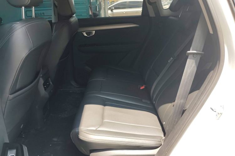 Used Wuling Asta 2021 1.5T CVT Starlight Edition Interior 4
