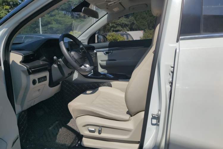 Used Wuling Asta 2021 1.5T CVT Star曜 Edition Interior 4