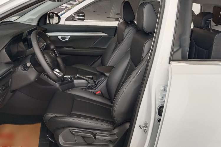 Used Wuling Asta 2021 1.5T Manual Starlight Edition Interior 5