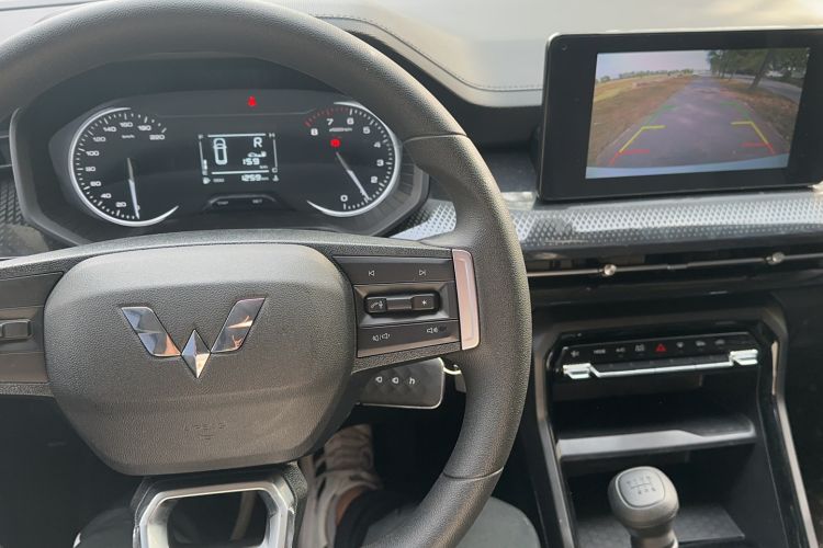 Used Wuling Asta 2021 1.5T Manual Xingyue Edition Interior 5