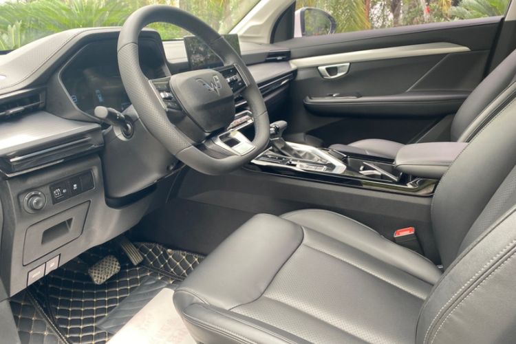 Used Wuling Asta 2021 1.5T CVT Starlight Edition Interior 5