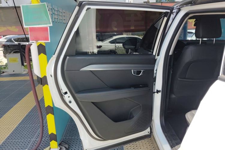 Used Wuling Asta 2021 1.5T CVT Starlight Edition Interior 8
