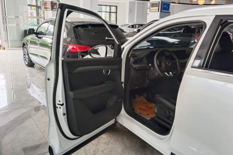 Used Wuling Asta 2021 1.5T Manual Starlight Edition Interior 9