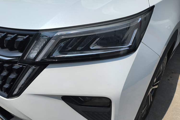 Used Wuling Asta 2021 1.5T CVT Starlight Edition Left Front Headlight
