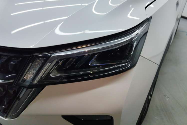 Used Wuling Asta 2021 1.5T CVT Starlight Edition Left Front Headlight
