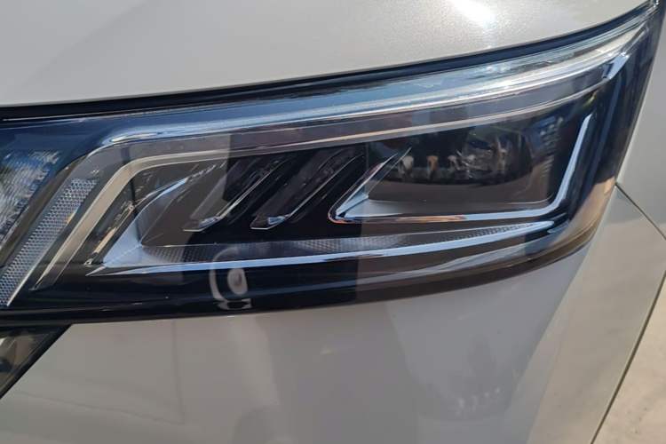 Used Wuling Asta 2021 1.5T CVT Star曜 Edition Left Front Headlight