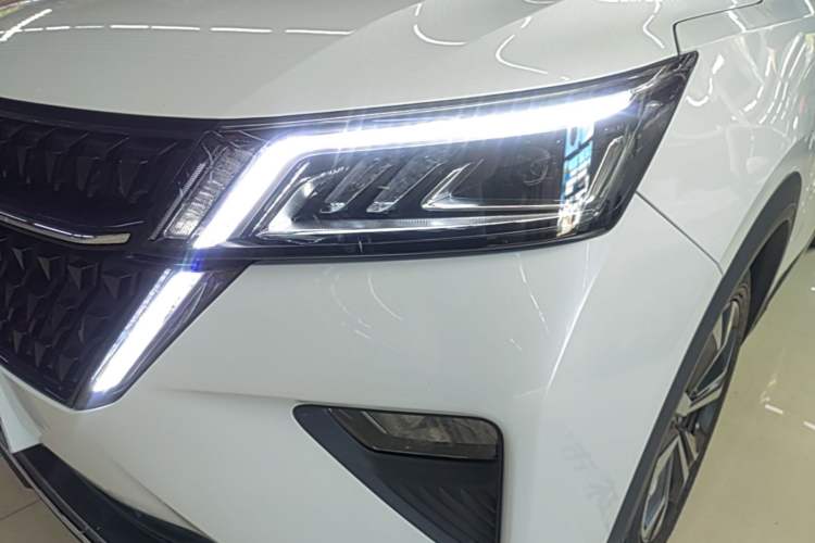Used Wuling Asta 2021 1.5T CVT Starlight Edition Left Front Headlight