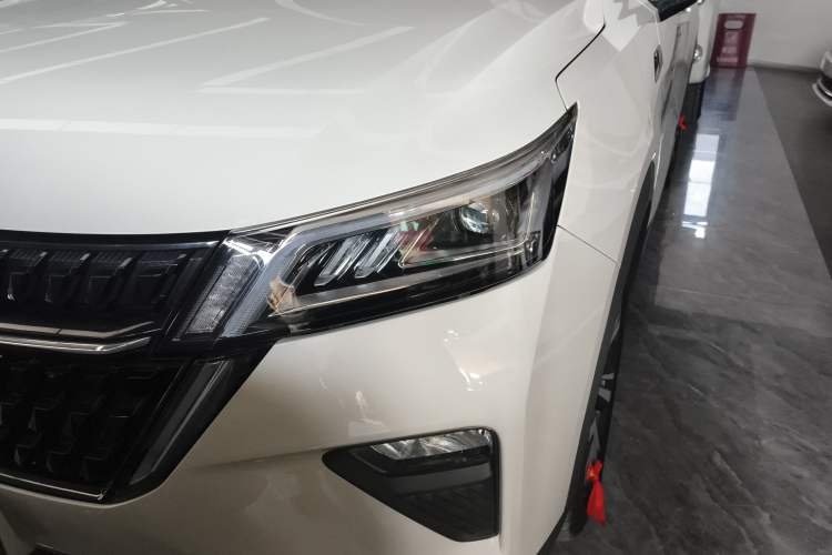 Used Wuling Asta 2021 1.5T CVT Star曜 Edition Left Front Headlight