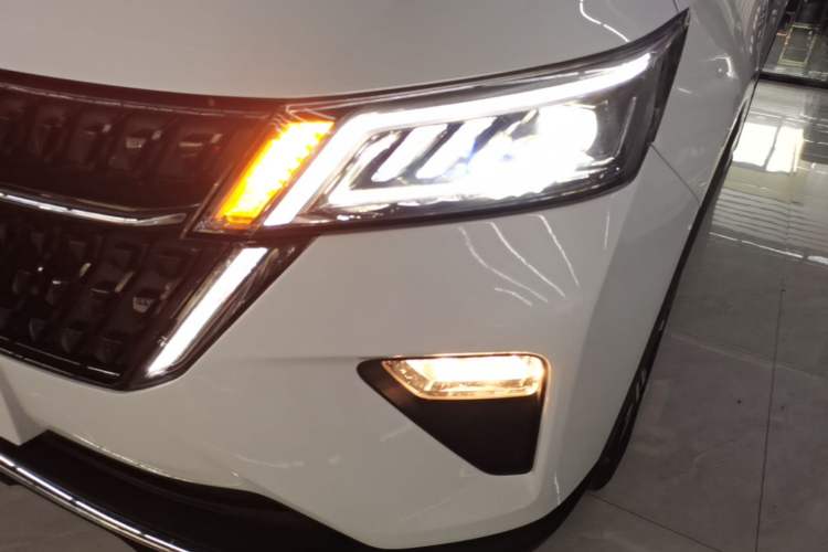 Used Wuling Asta 2021 1.5T CVT Starlight Edition Left Front Headlight