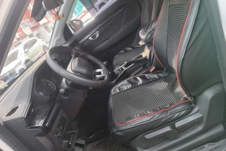 Used Wuling Asta 2021 1.5T Manual Xingyue Edition Left Front Seat
